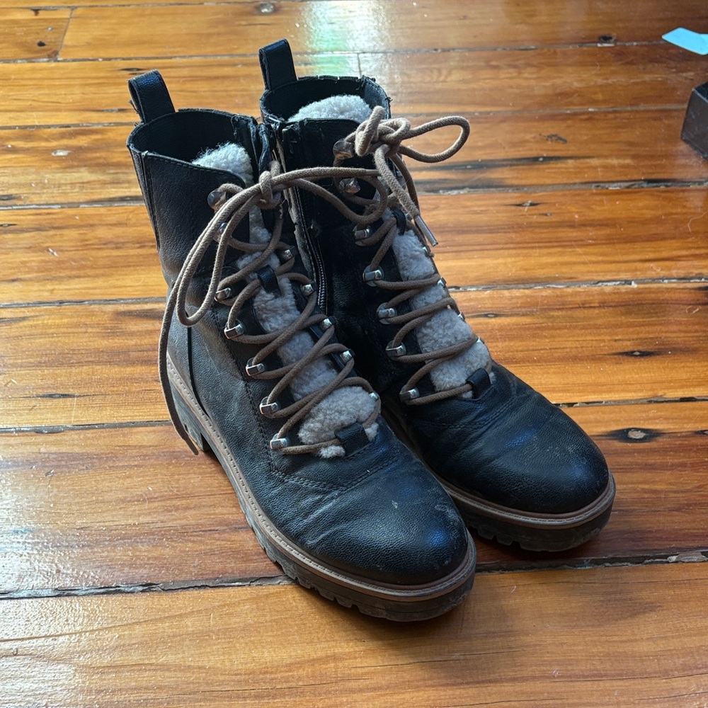 Black Leather look Ankle Boots with Brown Laces
